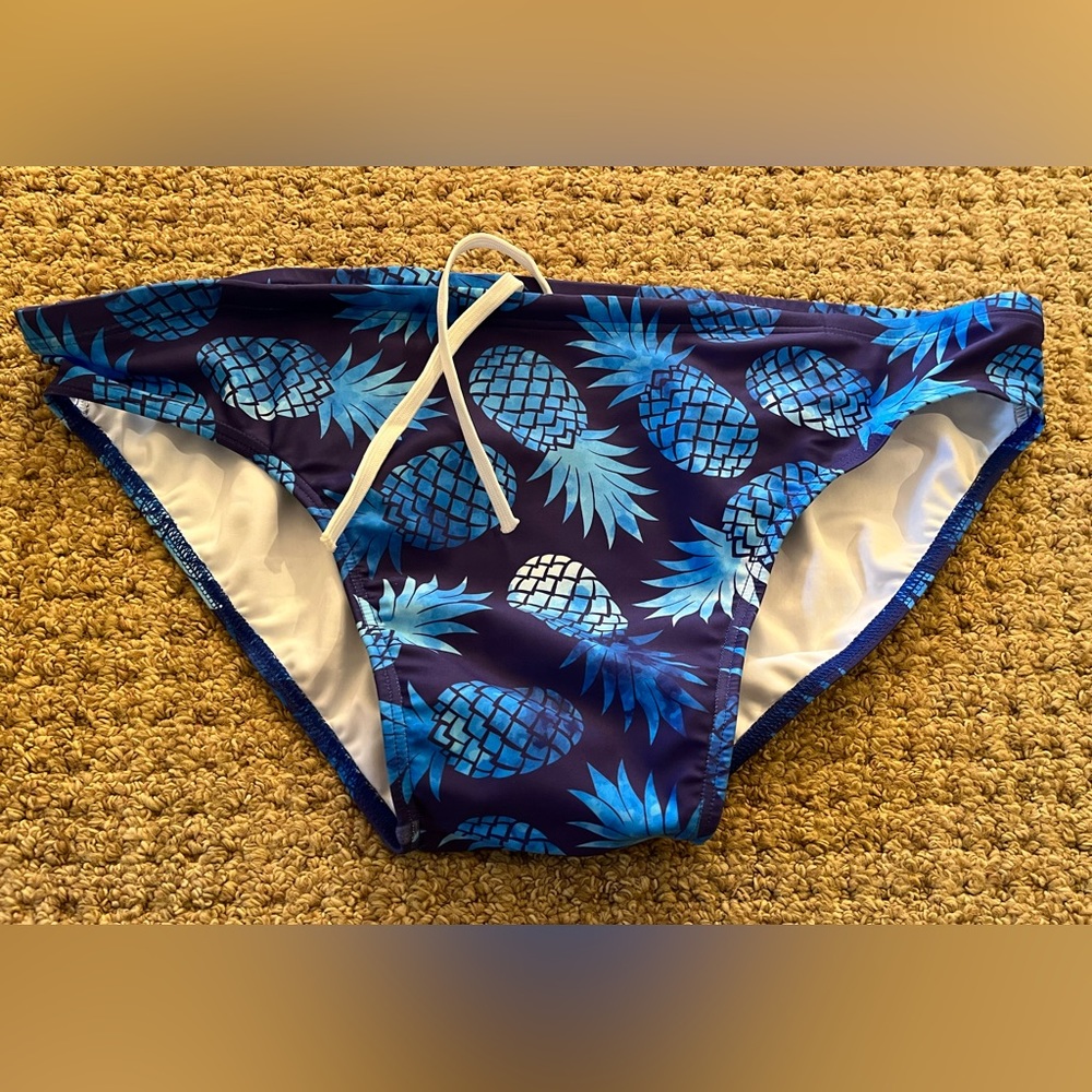 Sluggers Deetees Size XL blue pineapples 🍍 NWOT
